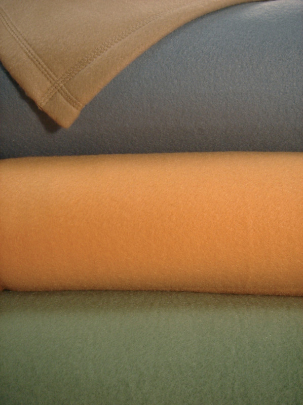 Couverture bleu 240x220 cm 350 g/m² plastique Poleco