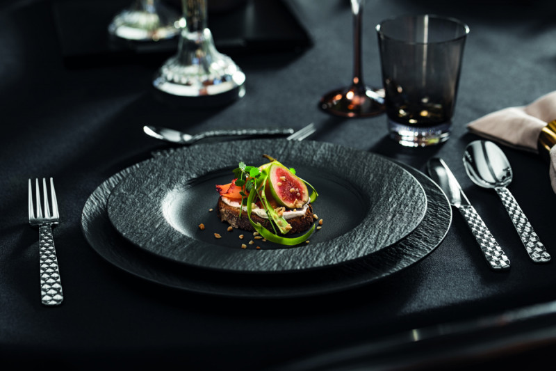 Assiette coupe plate rond noir porcelaine Ø 31,7 cm The Rock Villeroy & Boch