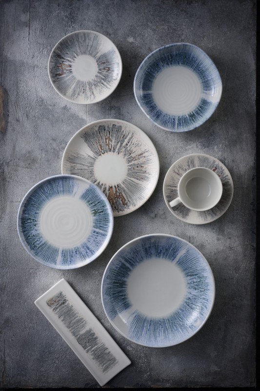 Assiette coupe plate rond Blue porcelaine vitrifiée Ø 21,7 cm Lyra Churchill